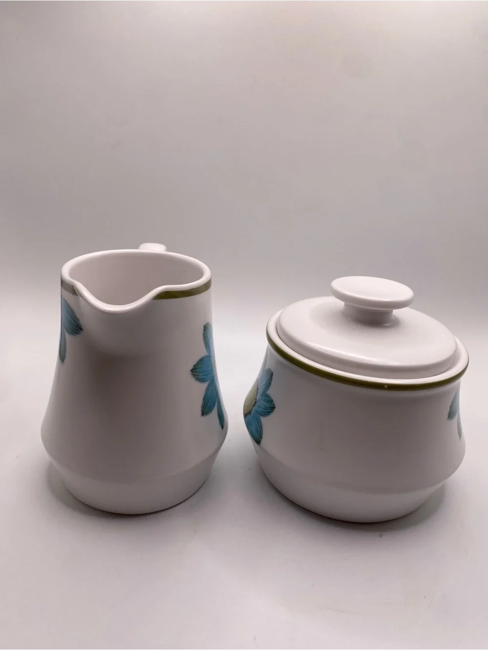 Vintage Noritake Up-Sa Daisy 9001 Sugar Bowl & Creamer Set MCM Japan PRISTINE